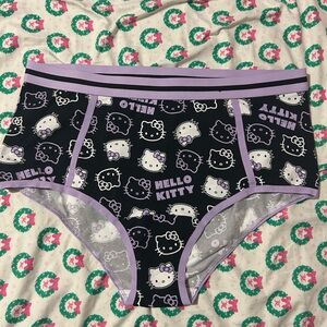 Hello Kitty Black & Lavender Briefs